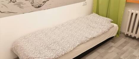 1 bedroom, WiFi, bed sheets
