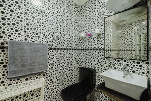 Handtücher, Seife, Toilettenpapier