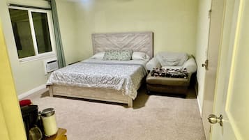 1 kamar tidur, setrika/meja setrika, Wi-Fi, dan seprai linen