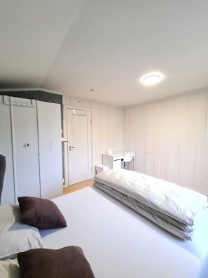 1 slaapkamer, een bureau, gratis wifi, beddengoed