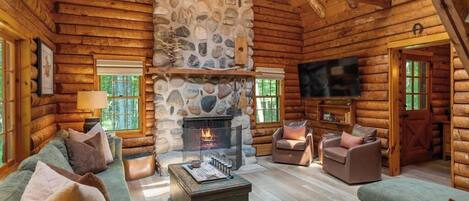 Smart TV, fireplace