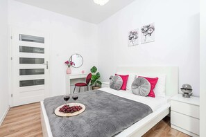 1 Schlafzimmer, Schreibtisch, Bügeleisen/Bügelbrett, WLAN