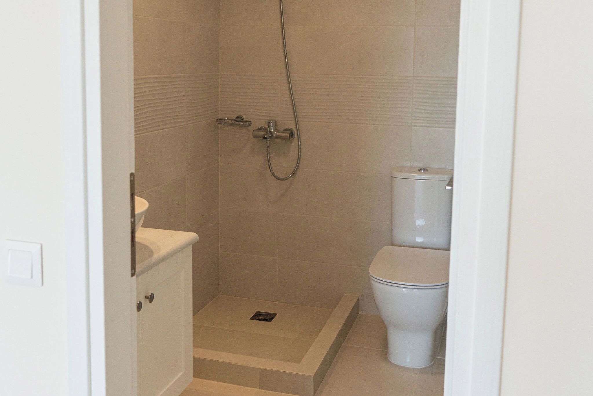 Luxury Apartment, Pool View | Bathroom