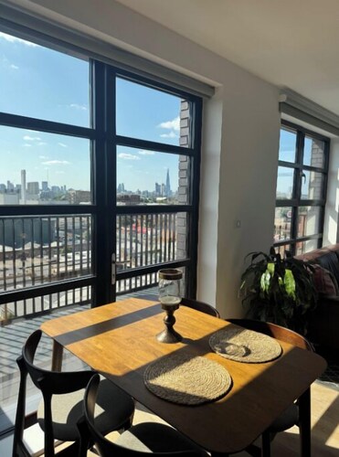 Penthouse 5min from London Bridge Full Panoramic Views