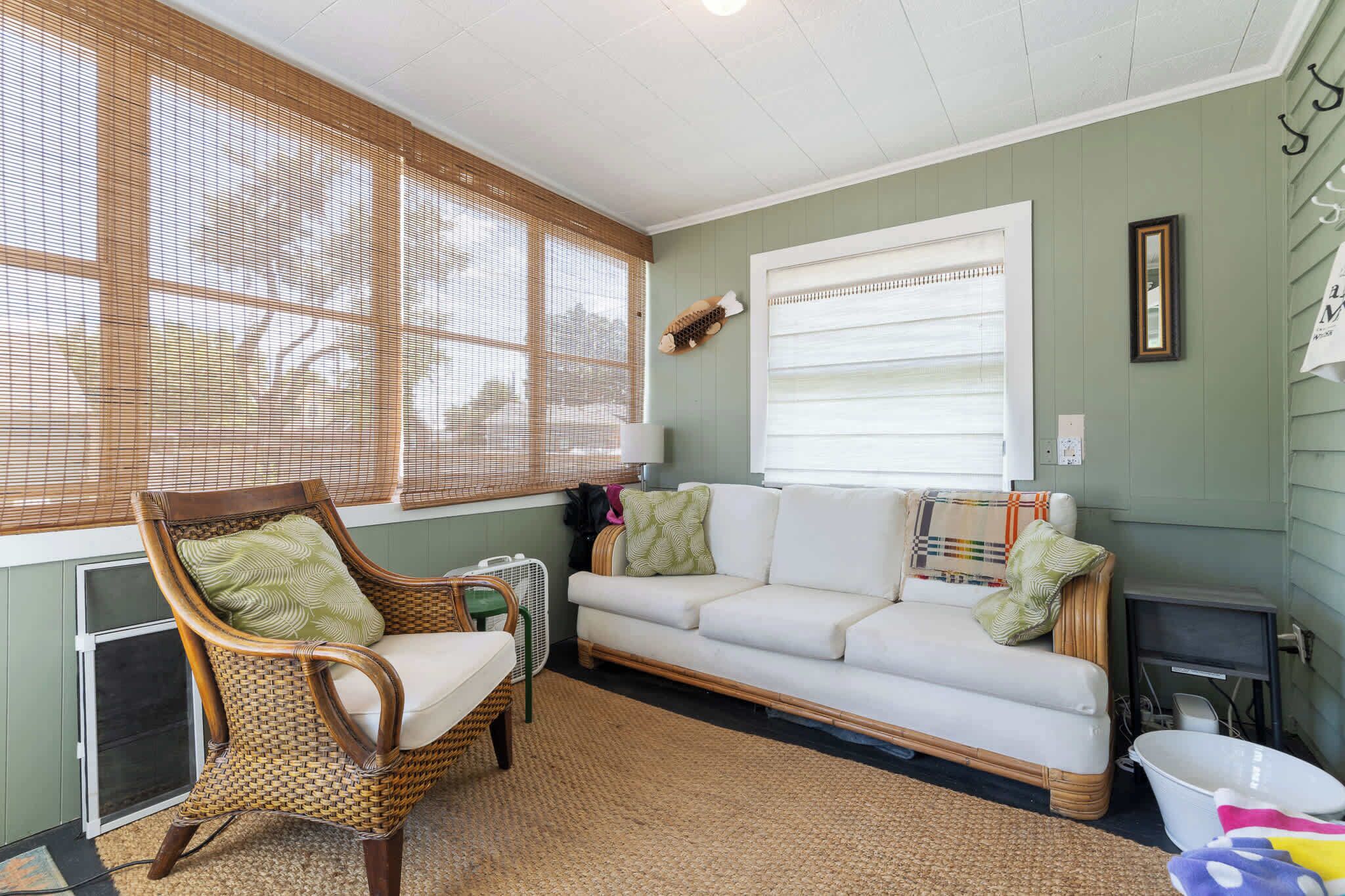 Urban Lakeside 3br Retreat Private Pool - Louisville