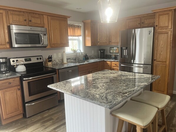 Microwave, oven, stovetop, dishwasher