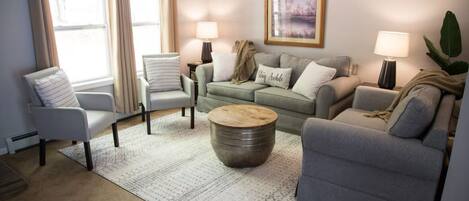 Smart-TV, peis, fotballspill og bordtennis