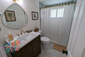 Douche, serviettes fournies