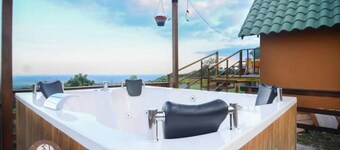 Cozy Cabin with Jacuzzi in Meta Canario