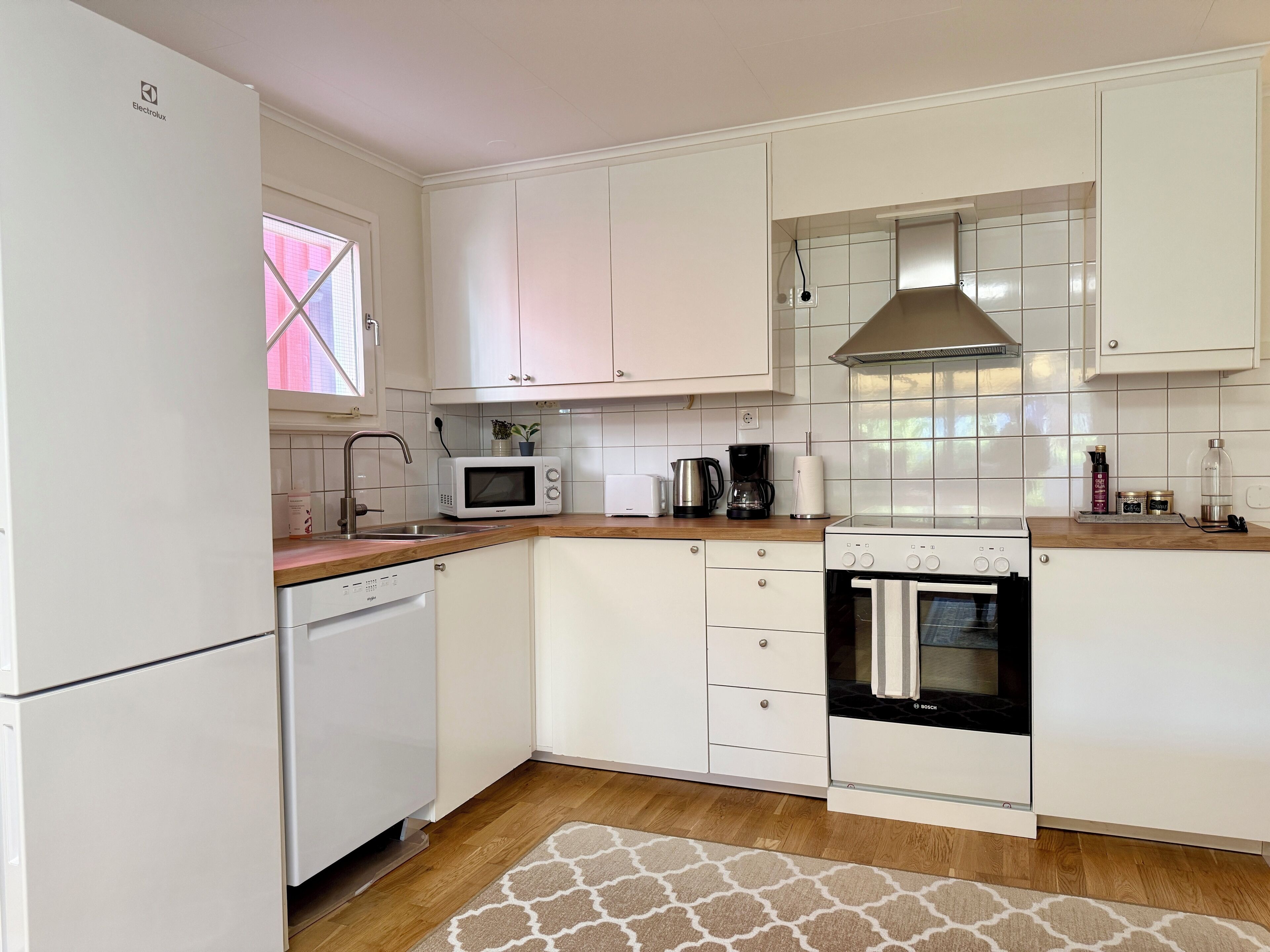 Microwave, oven, stovetop, dishwasher