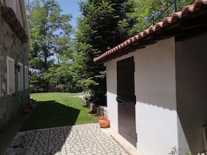 Villa, 4 chambres | Terrain de l’hébergement 
