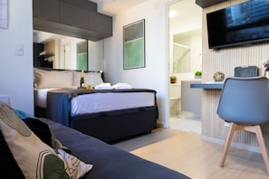 Appartement | Rideaux occultants, fer et planche à repasser, Wi-Fi gratuit