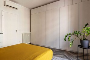 3 chambres, fer et planche à repasser