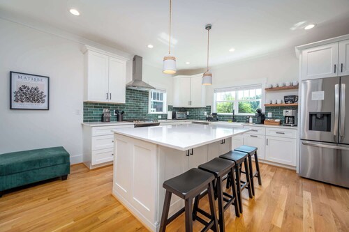 The Terra Haus - 4BR Modern Boho Retreat