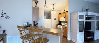 Joy on Whisper (Ashland) |Getaway Near Squares, Golf & Pools
