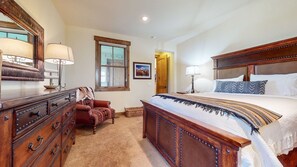 Condo, 4 Bedrooms - Snowcreek Vi The Lodges #1197 3 Bedroom Condo (Mammoth Lakes)