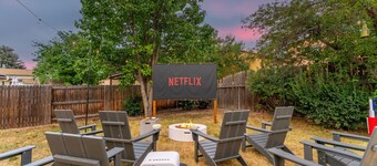 Luxe 5BR • Epic Backyard • Theater • Hot Tub • Bocce • Games • Pets