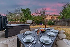 Outdoor dining