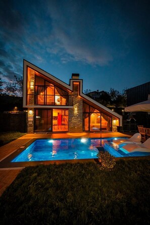 Bungalow Deluxe, vista a la montaña | Escritorio y wifi gratis 
