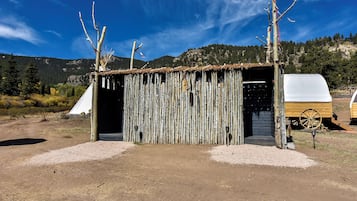 Enceinte de lâhĂ©bergement