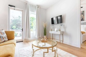 1 slaapkamer, een bureau, een strijkplank/strijkijzer, gratis wifi