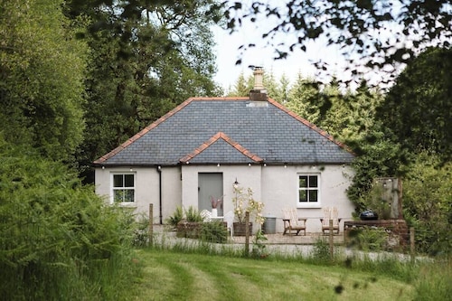 Charming 1-bedroom cottage - the perfect couples escape!