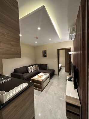 Living room - 102 Al-najeh JRE Apartments For Rent ave (Amman)