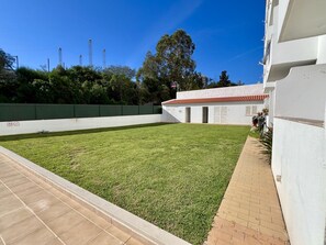 Property grounds - ALBUFEIRA TOWN APARTMENT WITH POOL by HOMING (Albufeira)