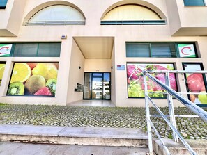 Exterior detail - ALBUFEIRA SALGADOS BEACH 6 by HOMING (Albufeira)