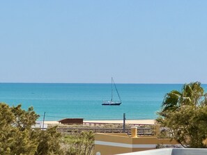 Property grounds - LAGOS SUN & BEACH APARTMENT by HOMING (Lagos)