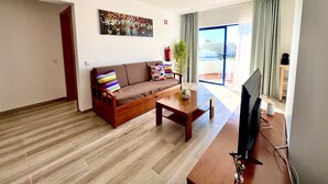Unclassified image, 3 of 25, button - VILAMOURA DESIGN 2 by HOMING (Vilamoura)
