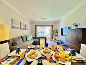 Dining - VILAMOURA BEACH VILLAGE 1 WITH POOL by HOMING (Vilamoura)