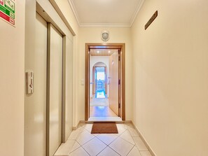 Interior - VILAMOURA LOVELY BEACH STAY WITH POOL by HOMING (Vilamoura)