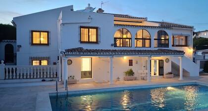 NEW FINCA BOHO CHIC amazing SEA VIEW - 5 Bedrooms