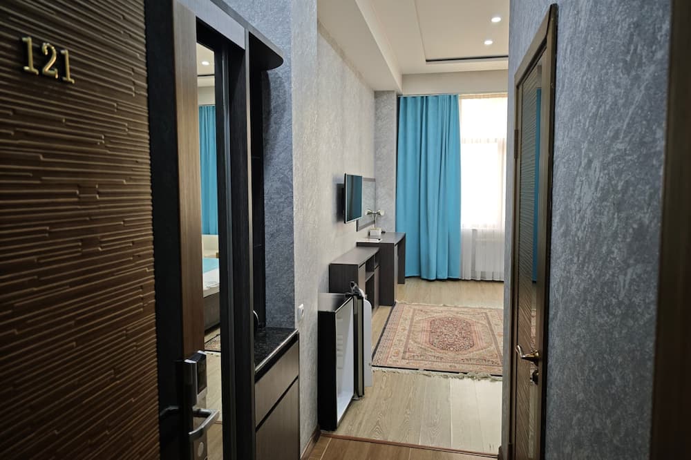 Baland Vatan Hotel