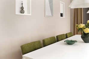 Luxury Apartment, City View | Private kitchen | Electric kettle - Royal Neighbors - 4 bedrooms - 2 bathrooms (Copenhagen)