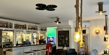 Bar (en la propiedad)