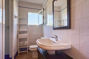 Doccia, bidet, asciugamani