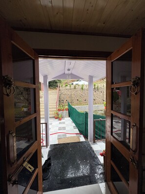 Interior - Enchanting farmhouse with WiFi in picturesque Mashobra (Mashobra)