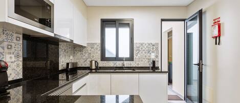 Fridge, microwave, oven, dishwasher