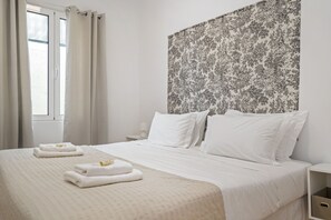 3 bedrooms, iron/ironing board, travel cot, free WiFi