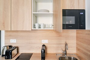 微波炉、洗碗机、厨具/餐具