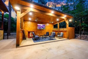 Terrace/patio - After the Sunset! 1-Level 5BR! Pool! - Arcade! (Broken Bow)