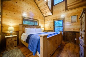 5 bedrooms, iron/ironing board, WiFi, bed sheets - After the Sunset! 1-Level 5BR! Pool! - Arcade! (Broken Bow)