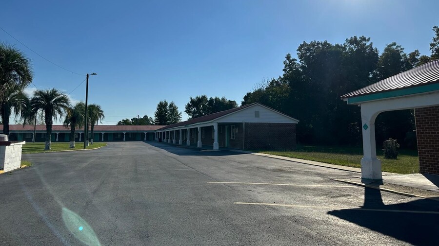 Motel Jesup Near US 301