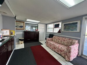 Reception - Motel Jesup Near US 301 (Jesup)