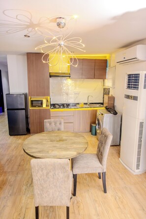 Interior - 2BR Apartment in Lekki Phase 1/WIFI/24/7 POWER (Lekki)