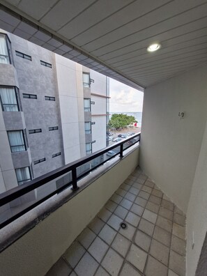 Apartment | Lanai