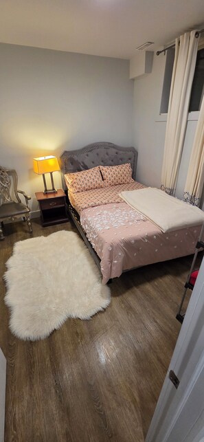 1 bedroom, WiFi, bed sheets