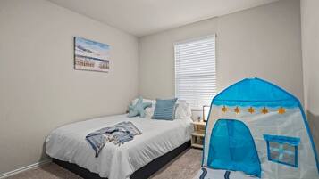 House (4 Bedrooms)